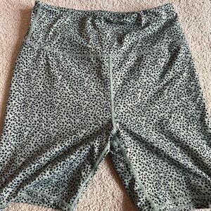 Sage printed biker shorts